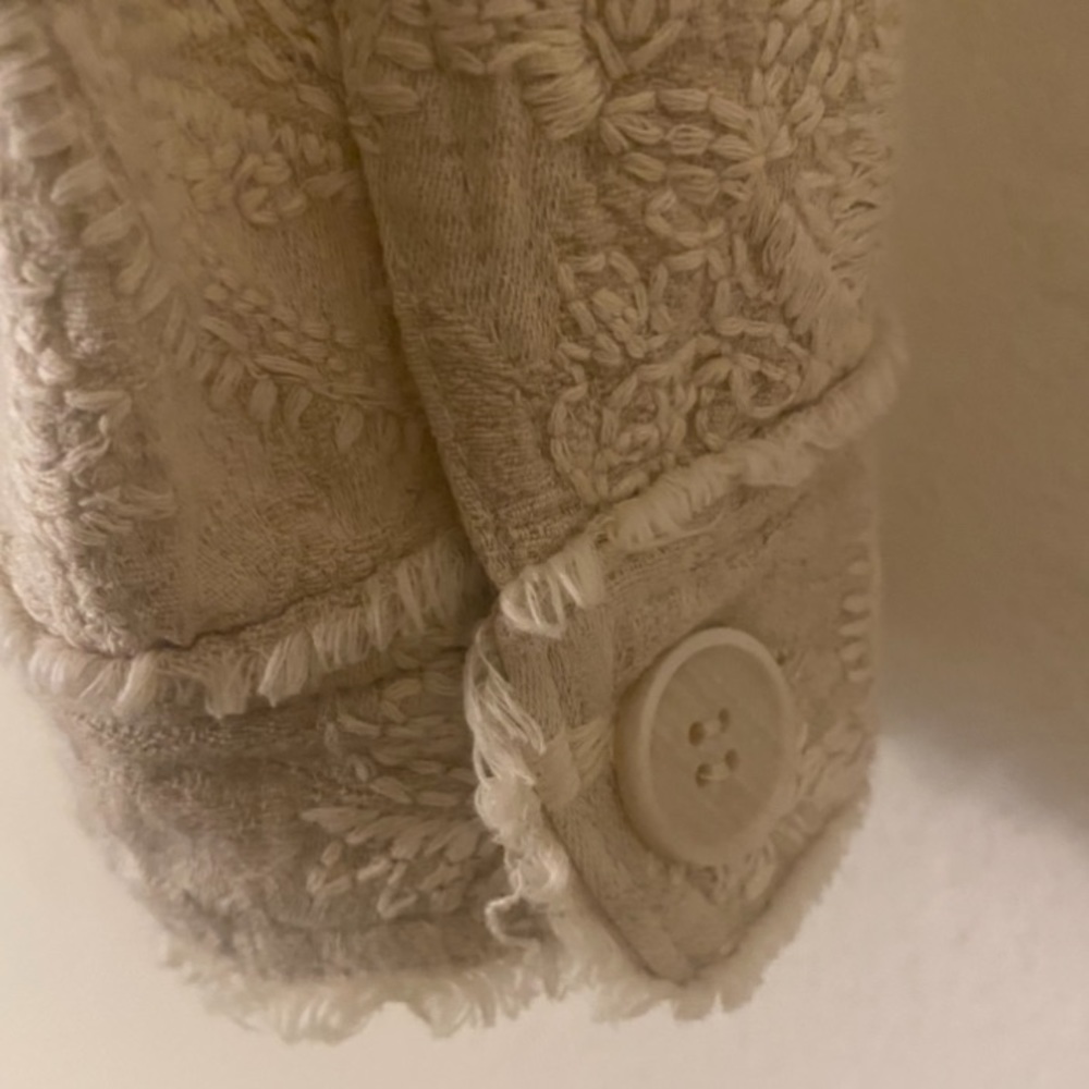 Off White Floral Stitched Jacket - image 5